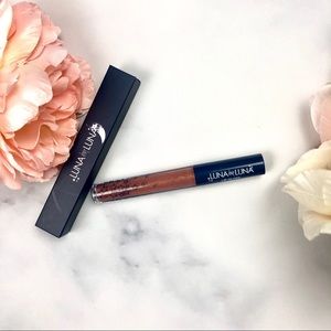 VENUS Lipgloss by Luna by Luna. NEW.